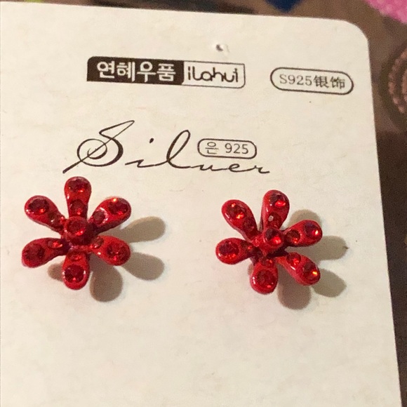 Red Flower 3D Sterling Darling Fashion Earrings - Picture 4 of 7